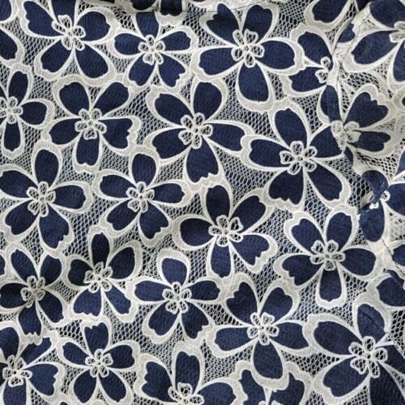 Blu Pepper Plus Blue Blouse with White Floral Lace Cold Shoulder Sleeve Size 1XL - Picture 6 of 10